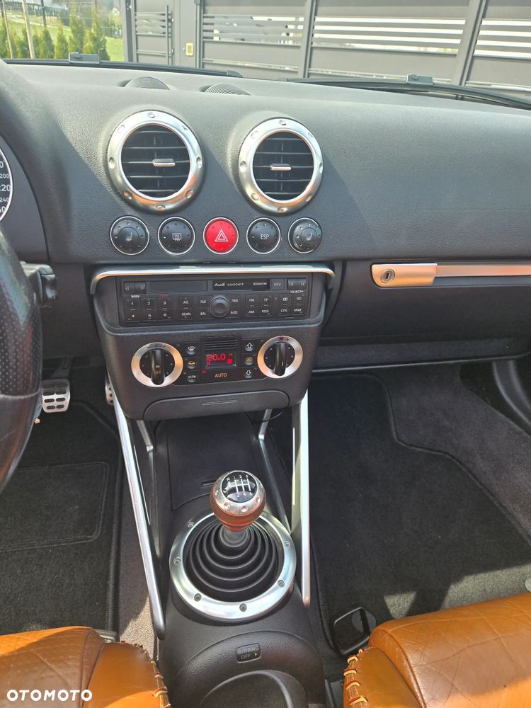 Audi TT Coupé 1.8T Quattro - 7