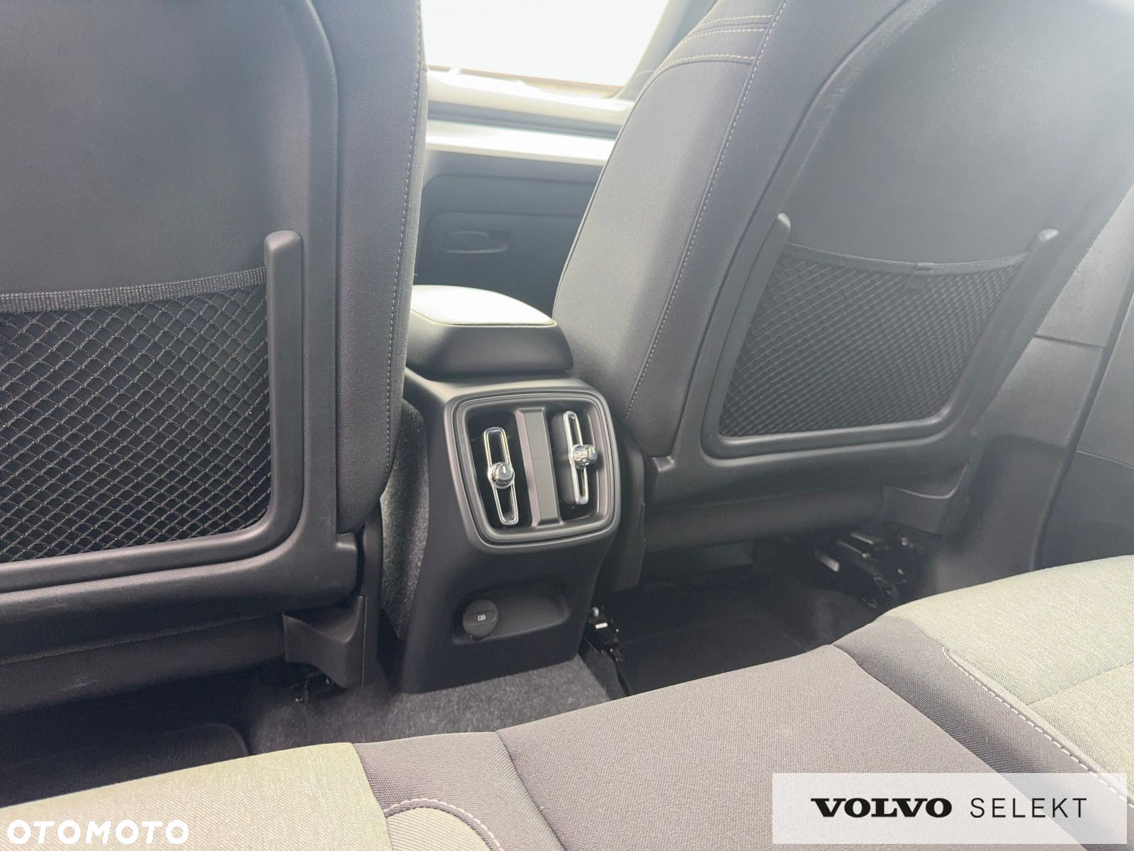 Volvo XC 40 - 21