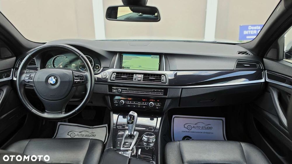 BMW Seria 5 520d xDrive - 5
