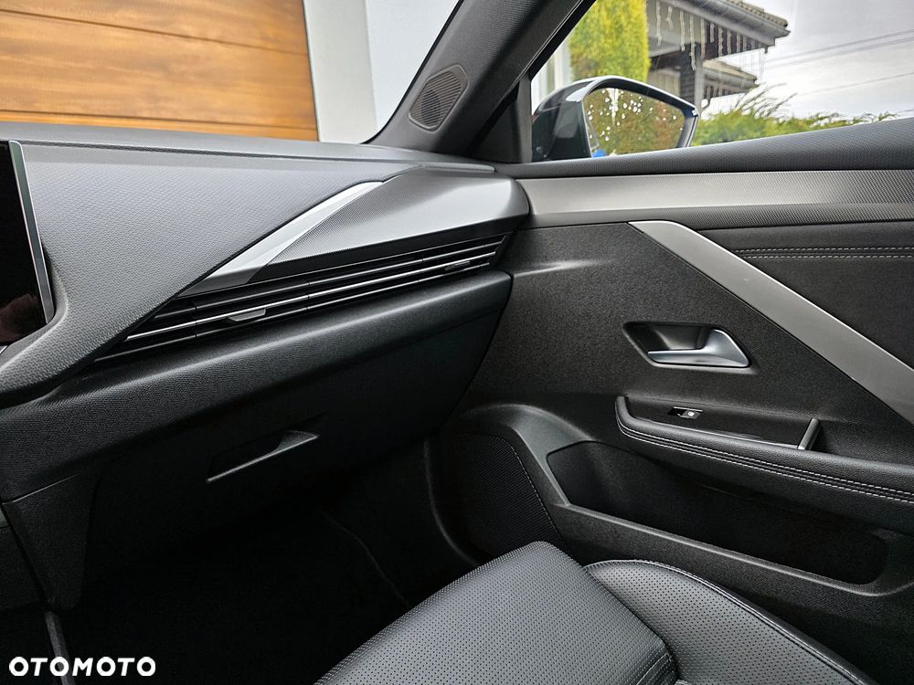 Opel Astra 1.6 T Plug-in Hybrid Ultimate - 24