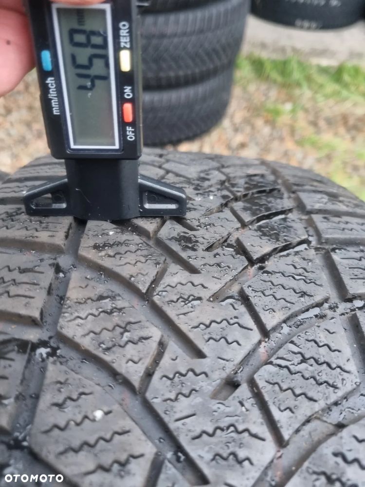 Opony Semperit Speed-Grip 3 215/55R16 93h2017r 4x4,5mm na sezon - 10