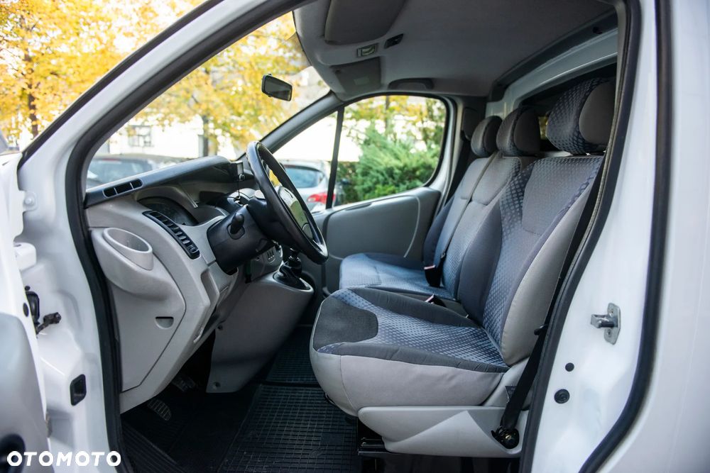 Renault Trafic 2.0 dCi 115 - 23