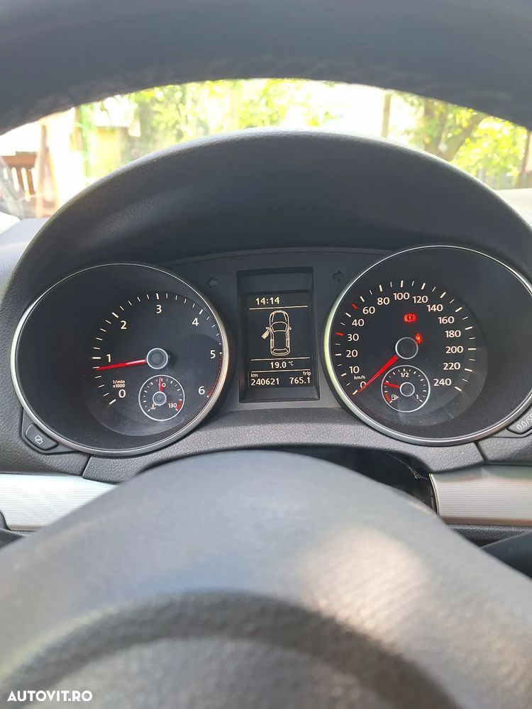 Volkswagen Golf 1.6 TDI DPF 4Motion Comfortline - 12