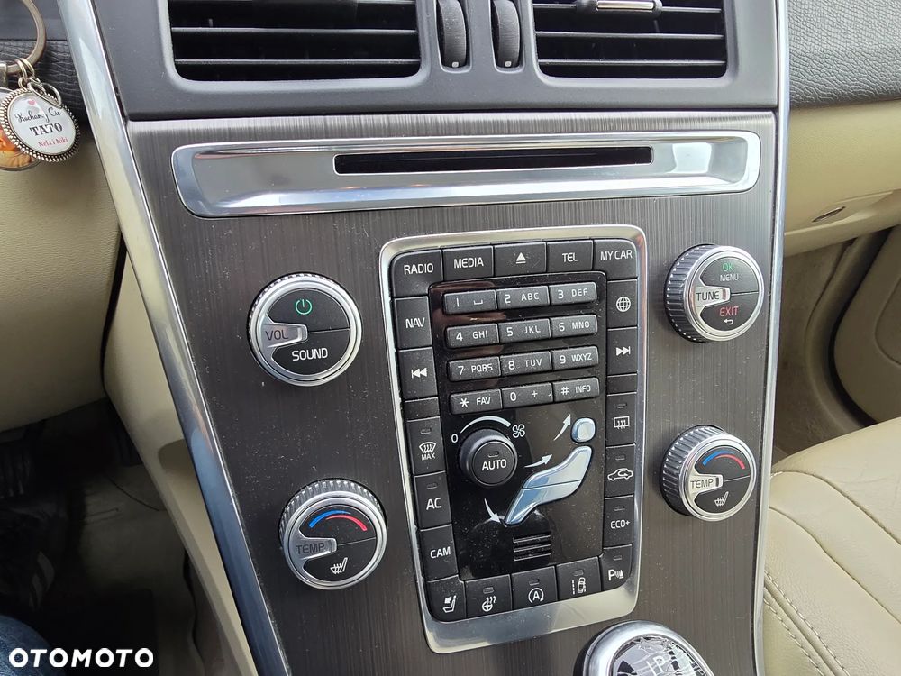 Volvo XC 60 T5 Geartronic Summum - 13