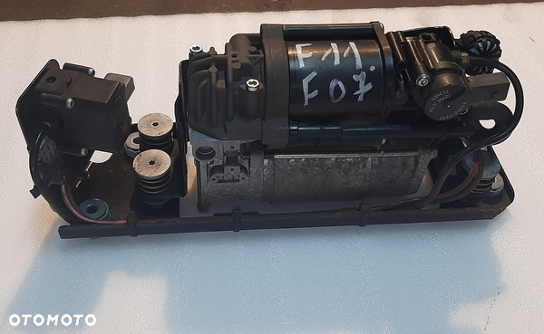 Kompresor tylnego zawieszenia BMW F01 F07 F11