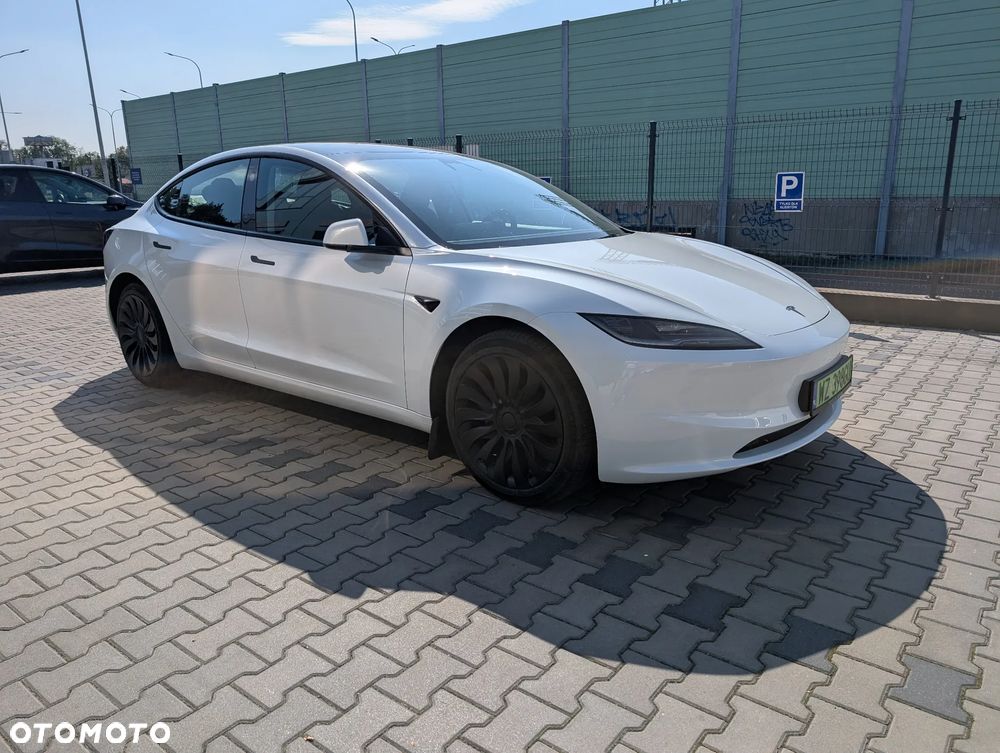 Tesla Model 3 Long Range AWD - 9
