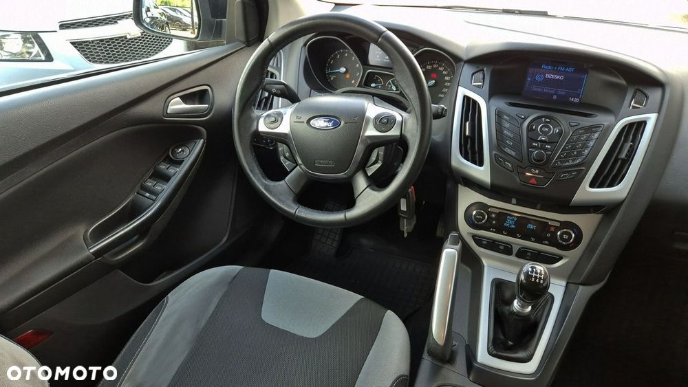 Ford Focus 1.6 EcoBoost Titanium - 23