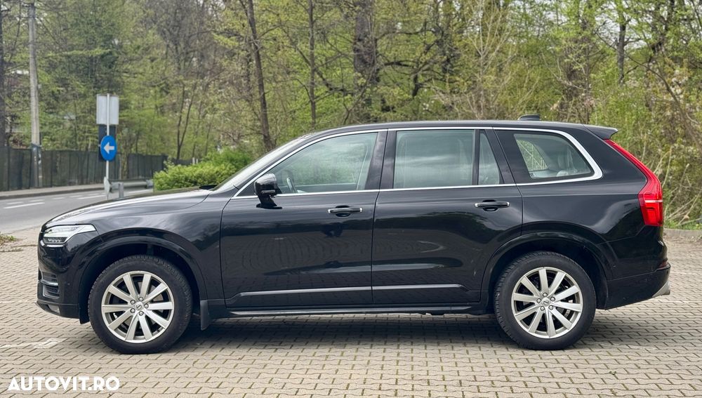 Volvo XC 90 D5 AWD Momentum - 9