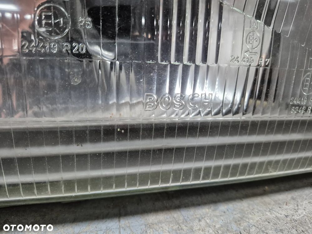 Lampa Prawy Przód Bosch Mercedes W123 - 4