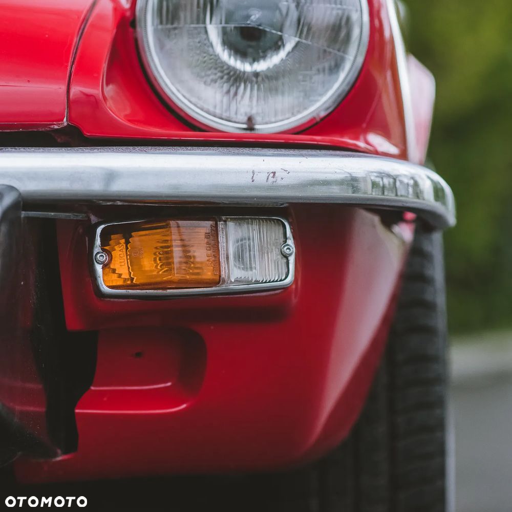 Triumph Spitfire - 16