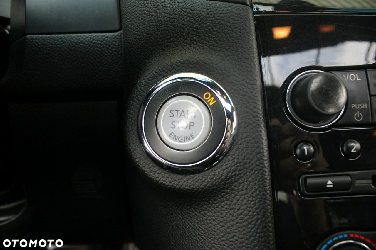 Infiniti QX70 - 26