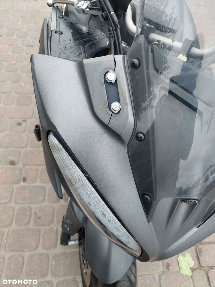Yamaha FZ8 - 15