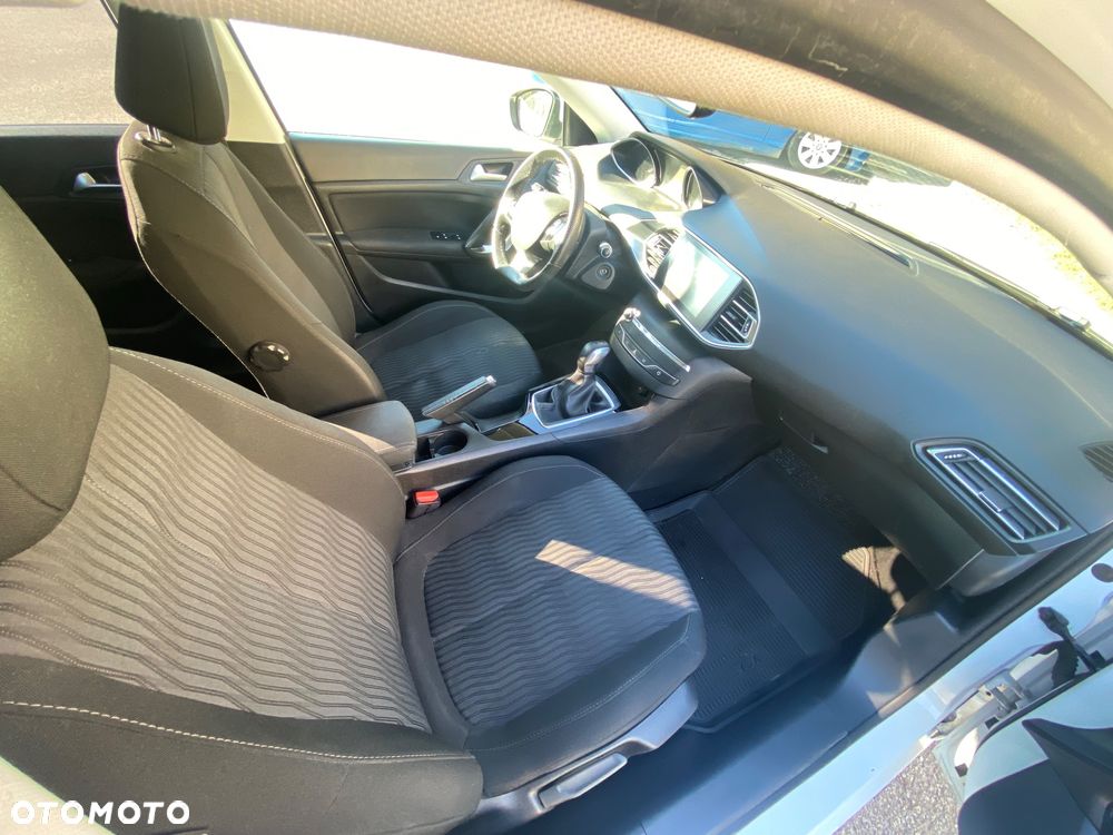 Peugeot 308 BlueHDi 100 Stop & Start Access - 17