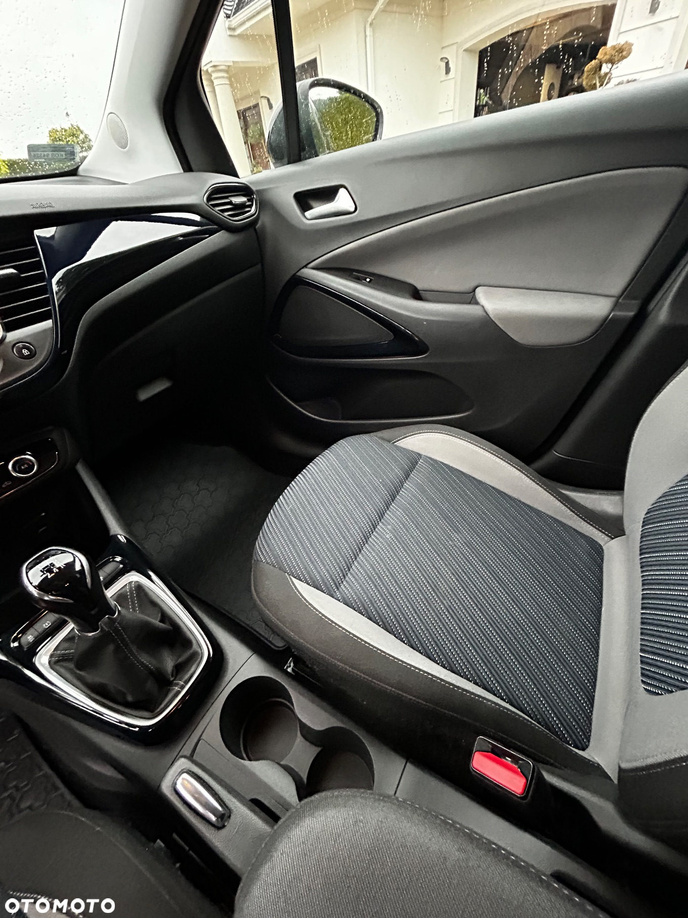 Opel Crossland X 1.2 Design Line - 4