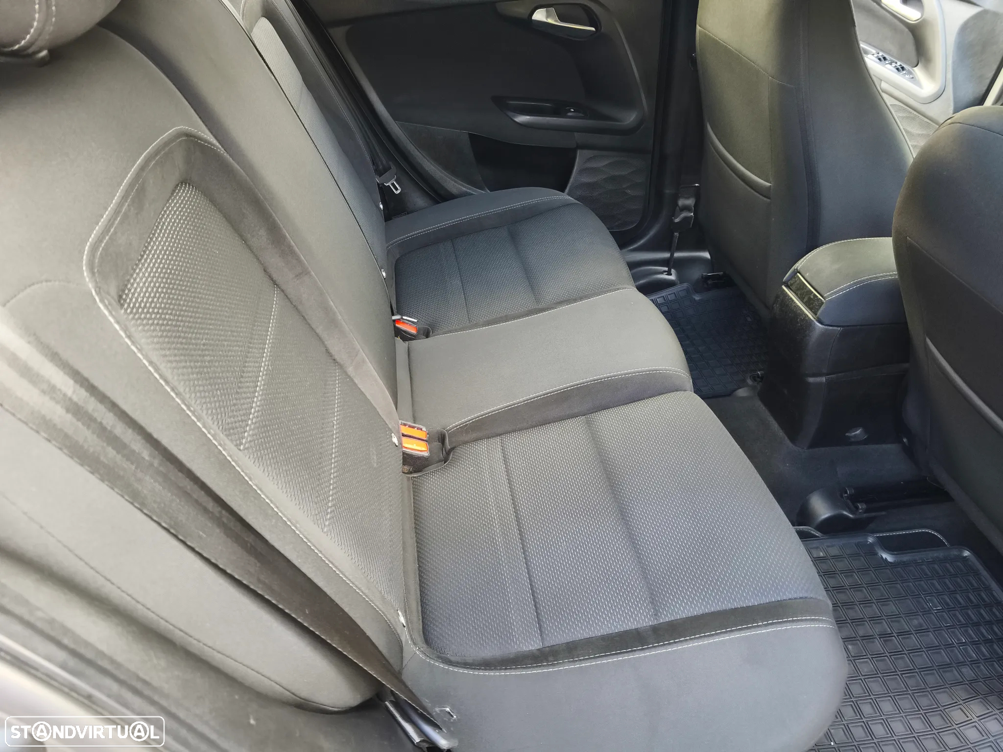 Fiat Tipo Station Wagon 1.3 M-Jet Lounge J17 - 21