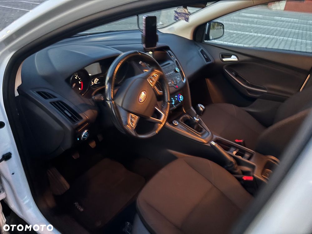 Ford Focus 1.5 TDCi Trend - 18