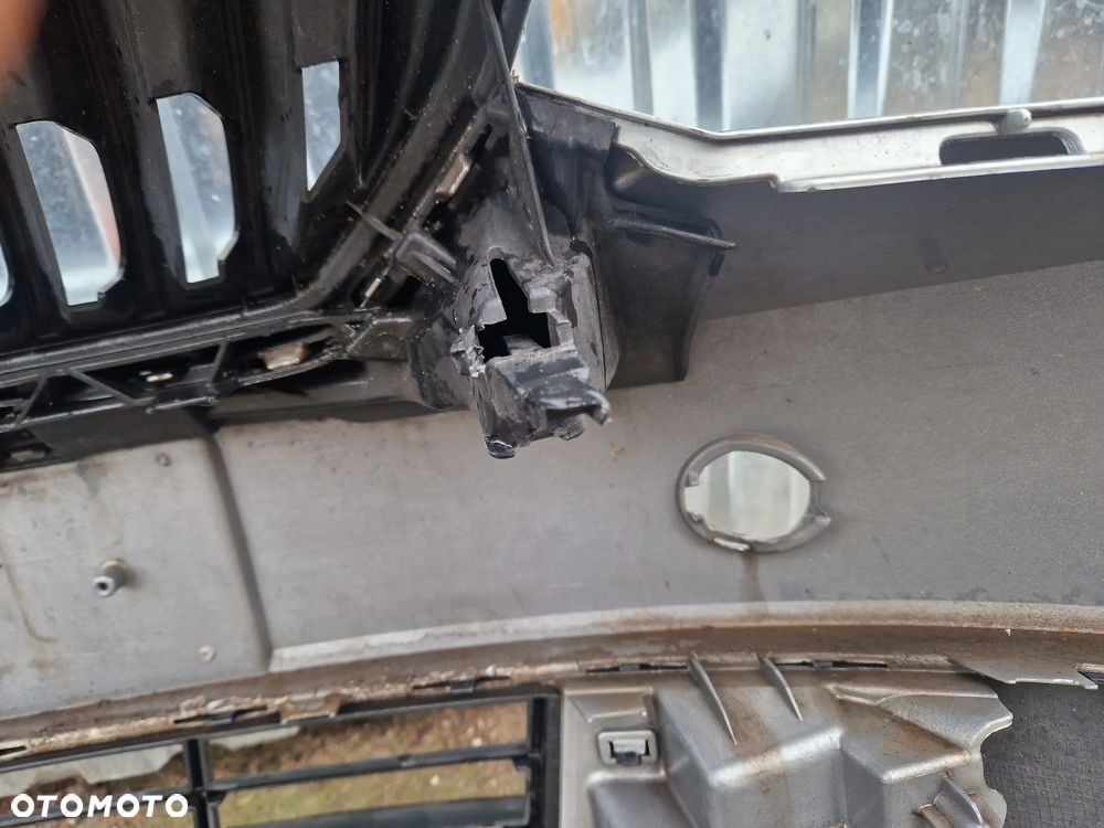 Skoda Fabia 3 6V0 Zderzak przód - 8