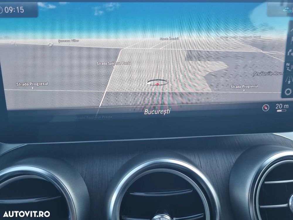 Mercedes-Benz C - 23