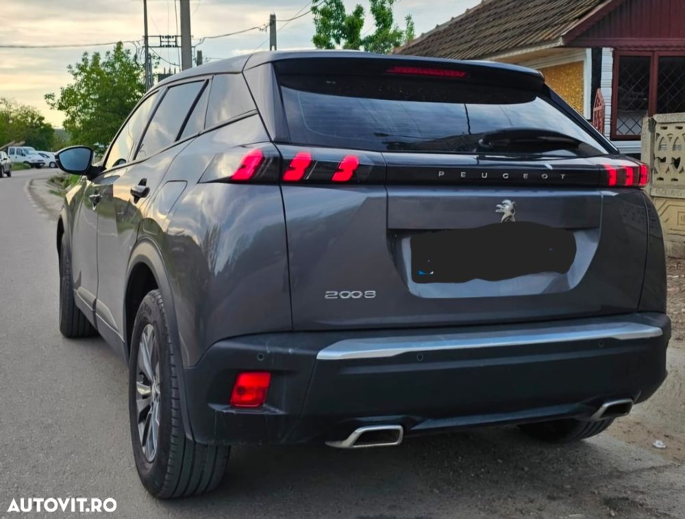 Peugeot 2008 PureTech 130 Stop&Start EAT6 Allure - 4