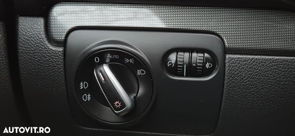 Volkswagen Golf 1.6 TDI DPF Style - 14