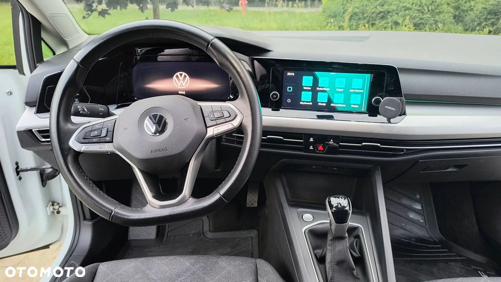 Volkswagen Golf Variant - 11