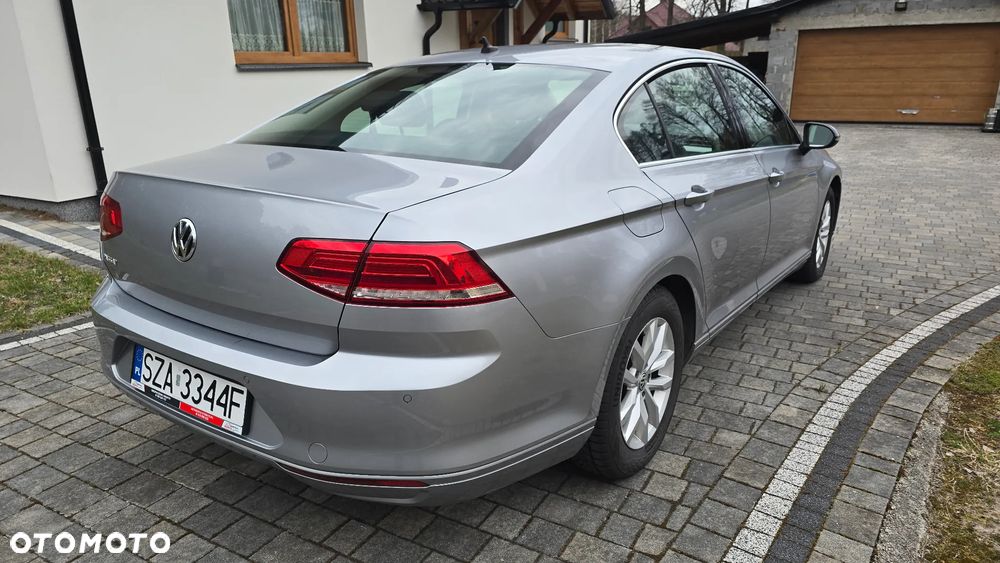 Volkswagen Passat 2.0 TDI SCR Comfortline - 5
