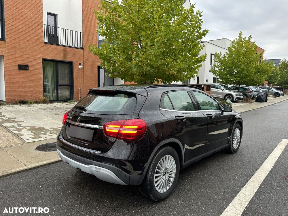 Mercedes-Benz GLA - 6
