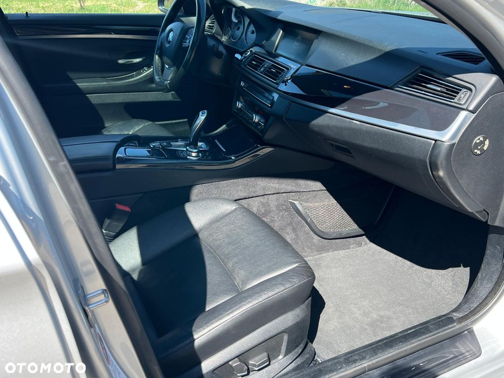 BMW Seria 5 - 25