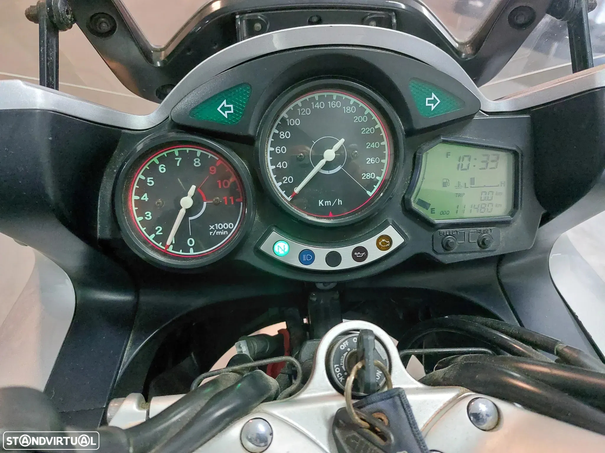 Yamaha FJR 1300 - 11