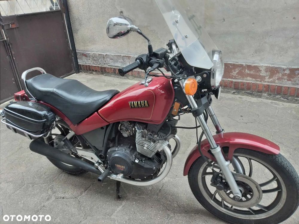 Yamaha XS - 2