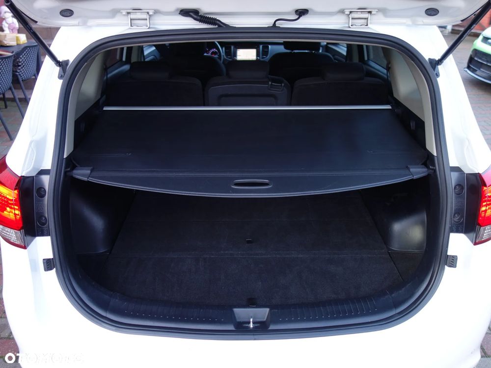 Kia Carens 1.7 CRDi Business Line - 15