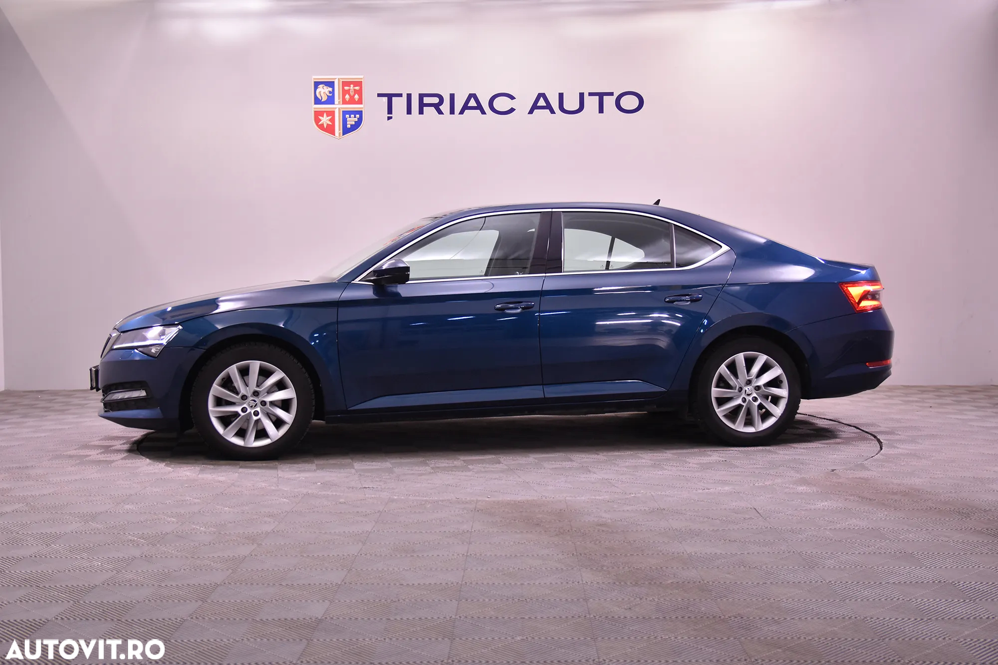 Skoda Superb - 2