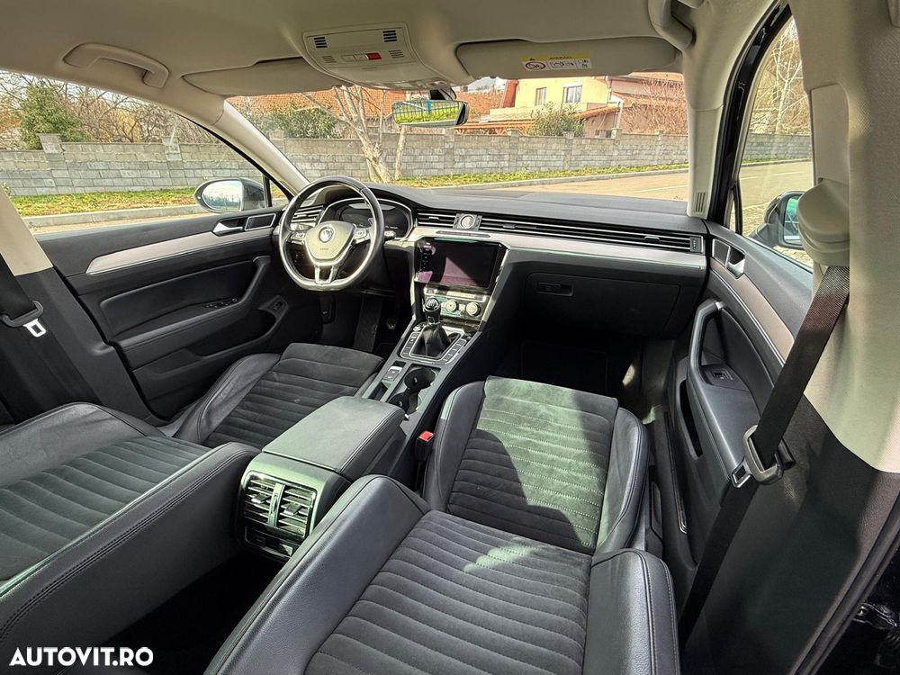 Volkswagen Passat 2.0 TDI R Executive - 14