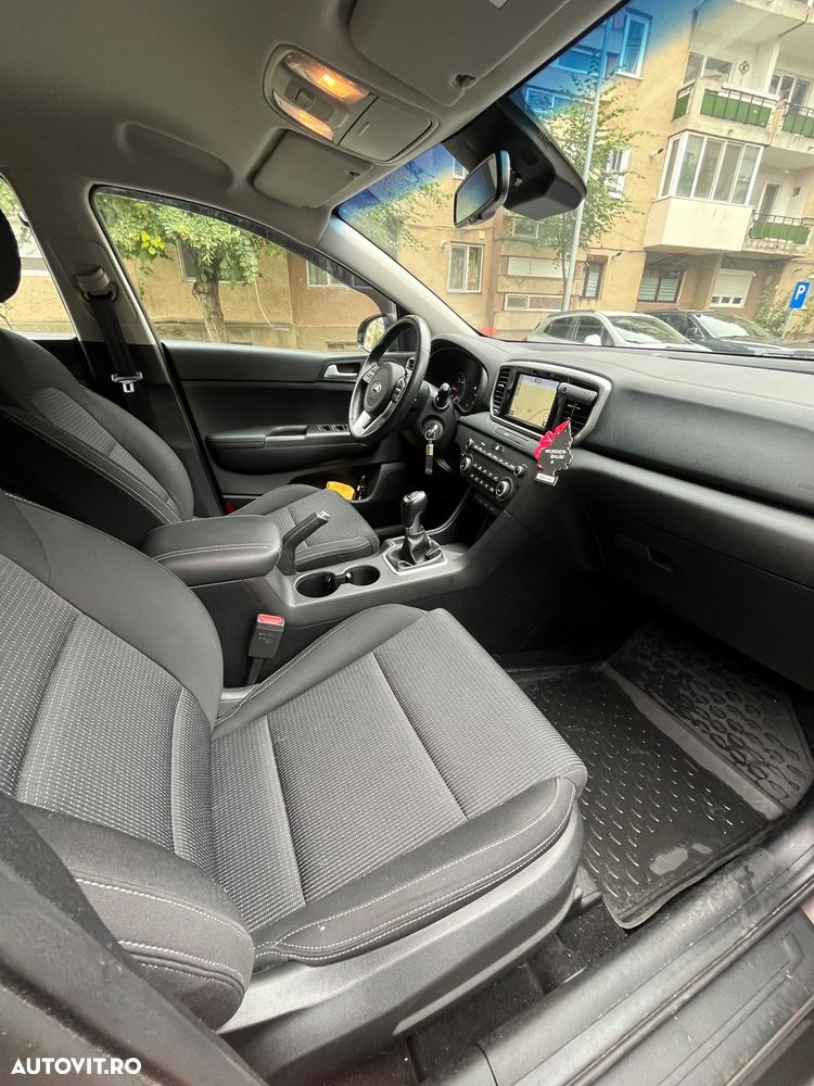 Kia Sportage 1.6 CRDI 2WD SPIRIT - 16