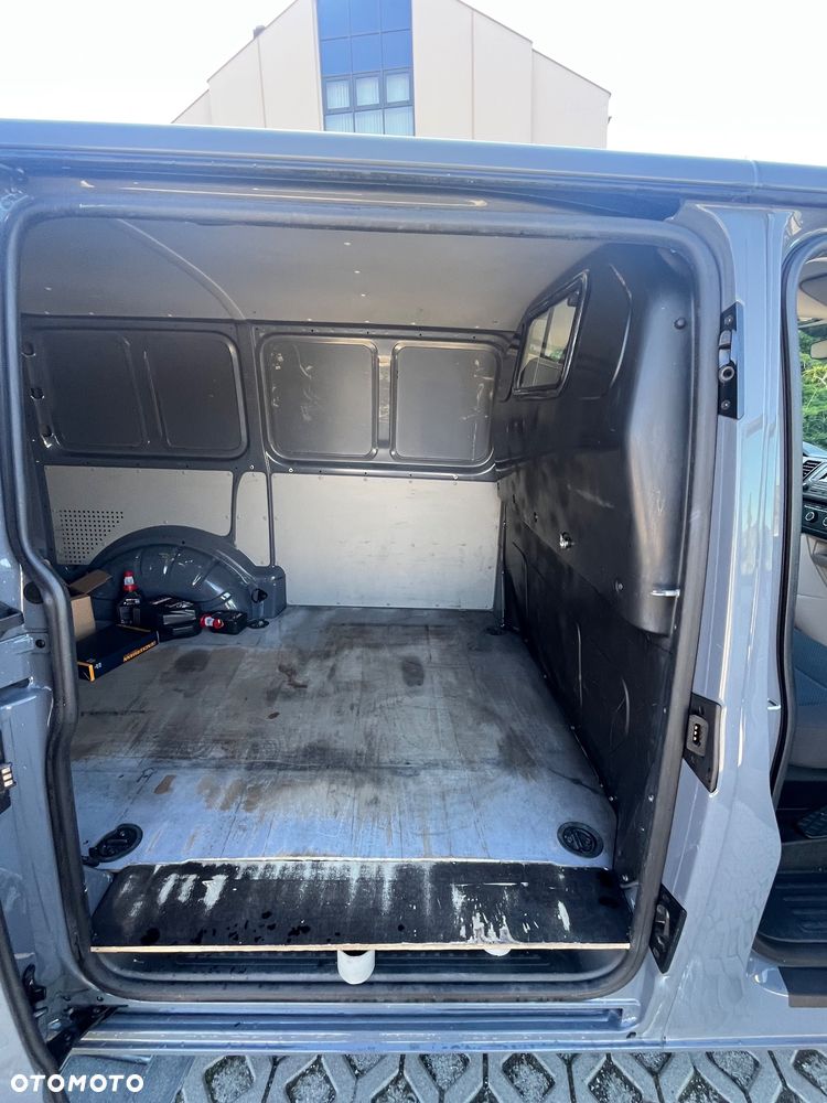 Volkswagen Transporter - 14