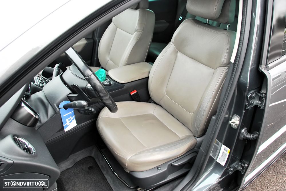 Peugeot 3008 2.0 HDi Hybrid4 - 35