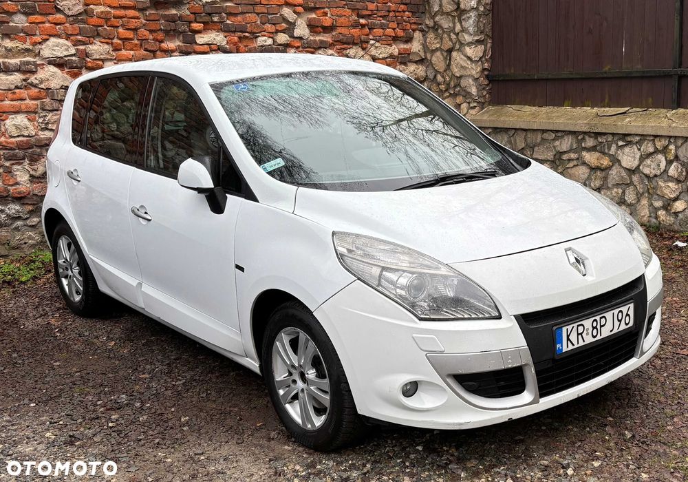 Renault Scenic - 1