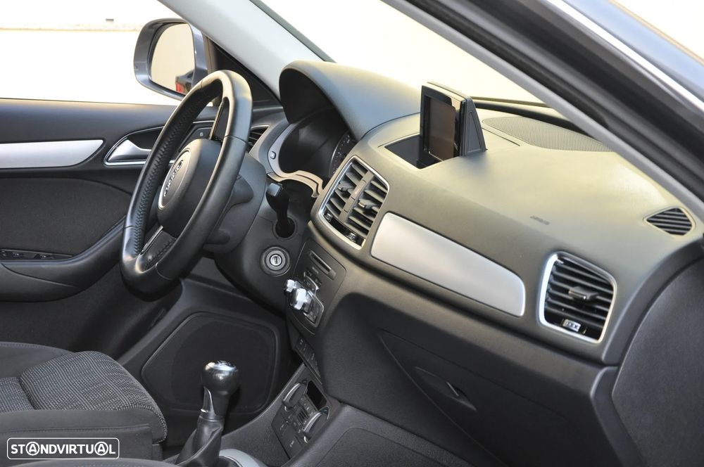 Audi Q3 2.0 TDI S-line - 50