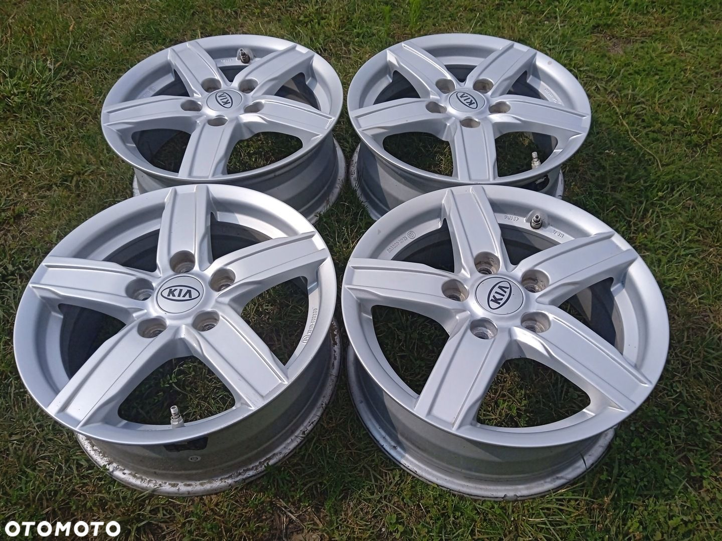 Felgi aluminiowe 5x114,3 Kia Soul Ceed Venga Hyundai i30 ix20 Kona czujniki - 2