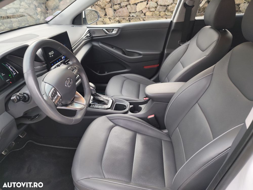 Hyundai IONIQ 141CP Exclusive - 20