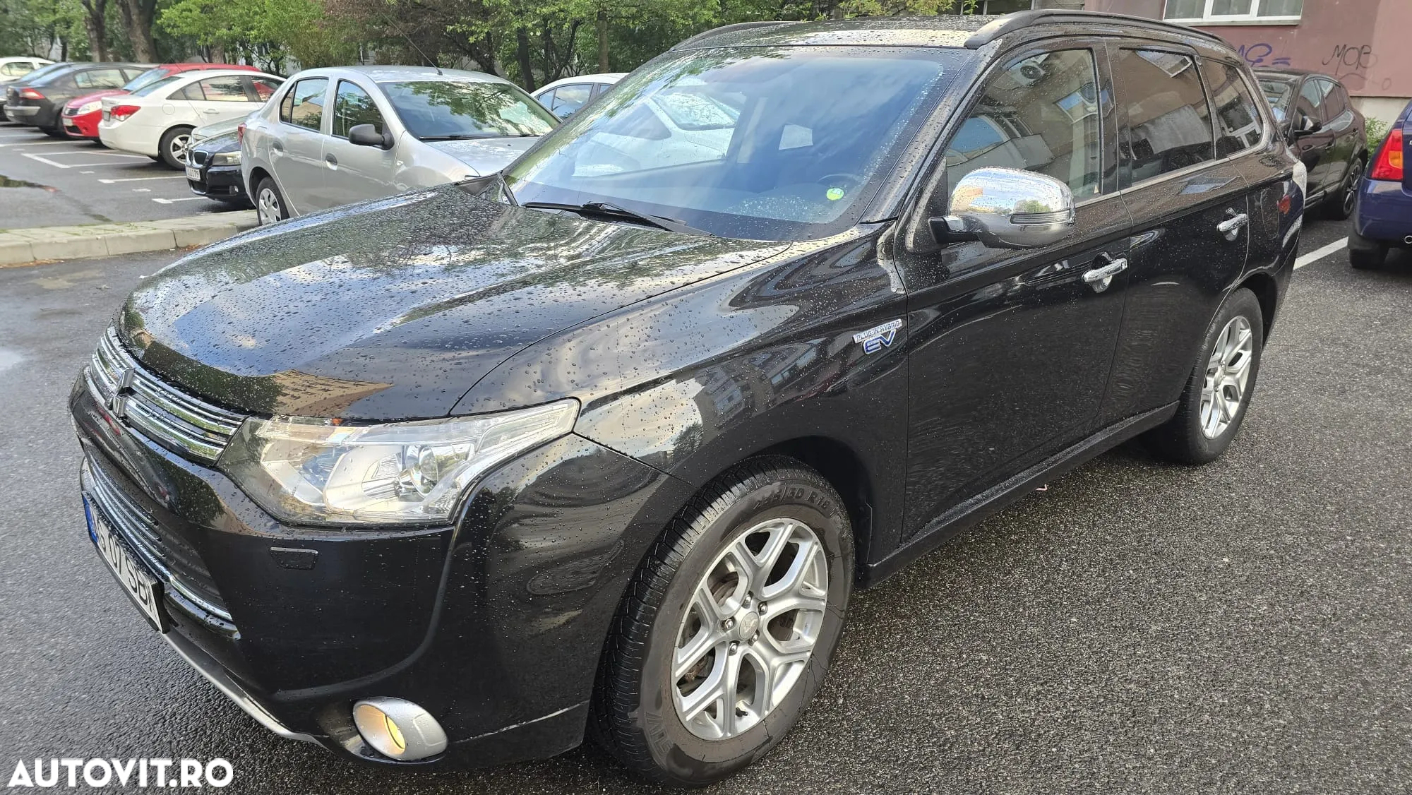 Mitsubishi Outlander 2.0 4WD Plug-In Hybrid Top - 11
