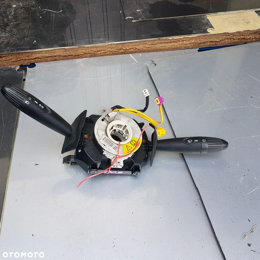 przełącznik zespolony świateł taśma fiat 500 Posiadam prawie wszystkie części do tego modelu - 6