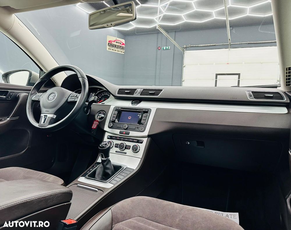 Volkswagen Passat 2.0 Blue TDI SCR Highline - 23