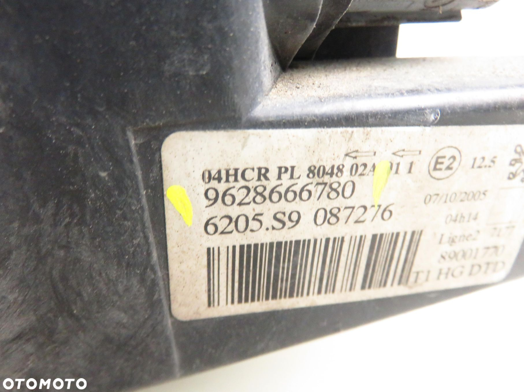 LAMPA PRAWA PRZEDNIA PEUGEOT 206 LIFT 9628666780 - 2