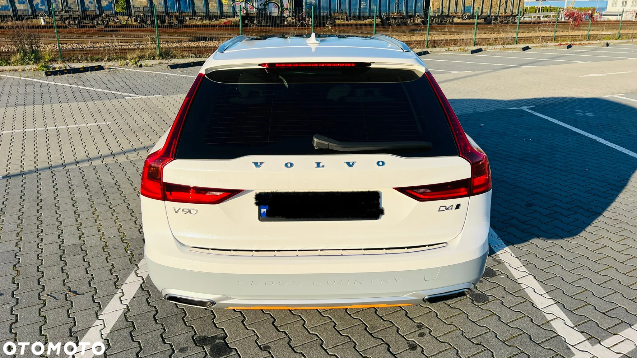 Volvo V90 Cross Country D4 AWD - 3