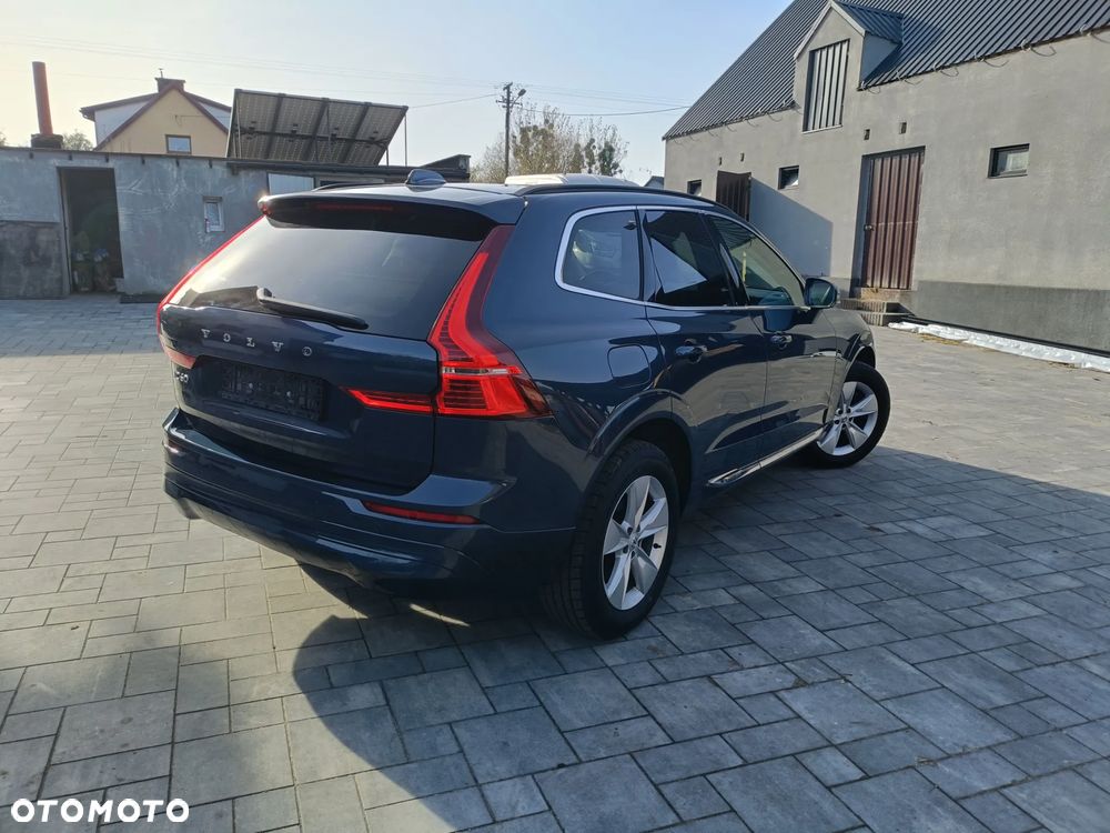 Volvo XC 60 B4 D AWD Geartronic Momentum Pro - 5