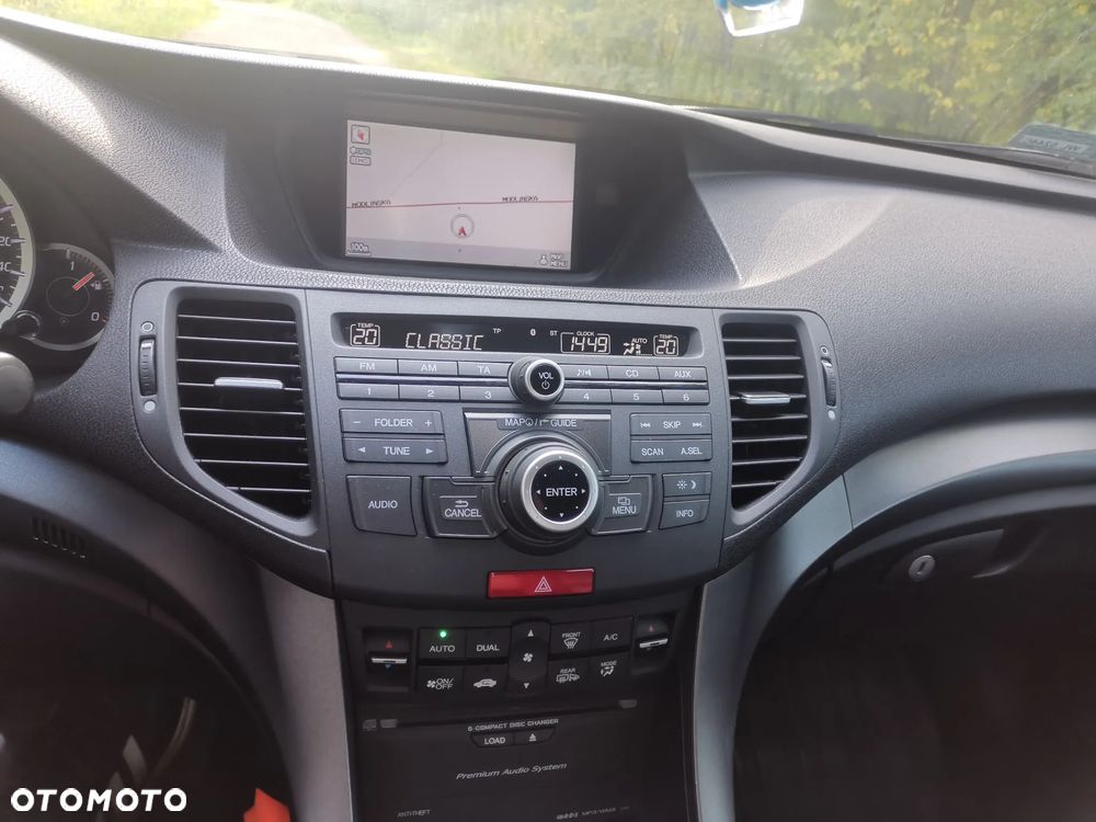 Honda Accord 2.0 Executive Navi - 11