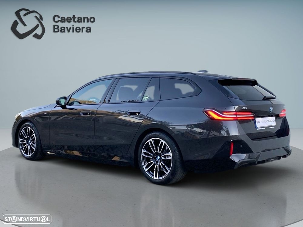BMW i5 eDrive40 Pack Desportivo M - 29