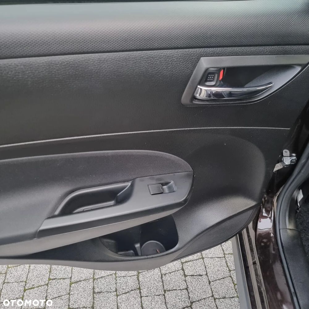 Suzuki Swift 1.2 Premium Plus - 24