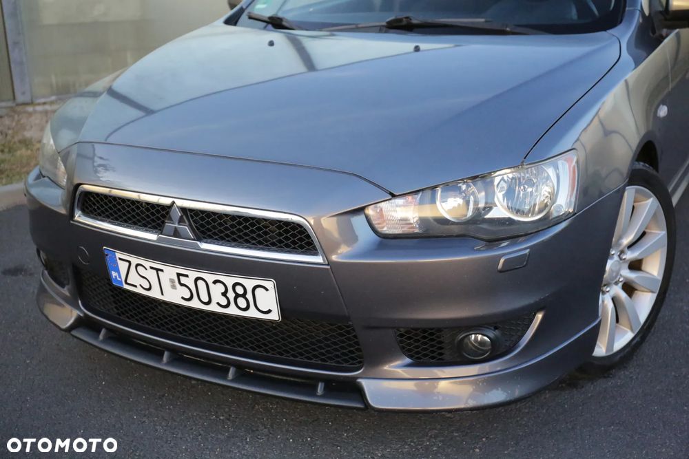 Mitsubishi Lancer 1.8 Intense - 2